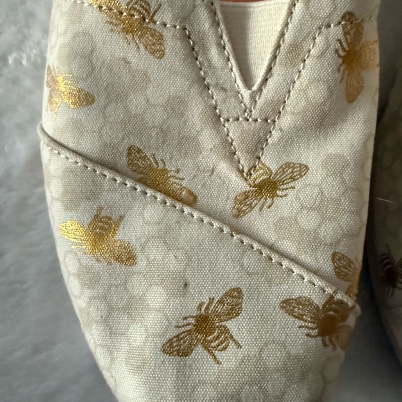 Toms Women’s Birch Foil Bumble Bee Apargata Slip On Shoes 9 limited Edition - Picture 4 of 9